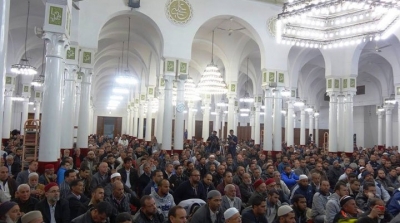 صفاقس : مؤيدي رضا الجوادي يمنعون الامام الجديد من اعتلاء منبر جامع اللخمي و الامن يتدخل