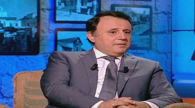 عدد من احباء الافريقي يحاولون الاعتداء على سليم شيبوب خلال جنازة عزوز الاصرم 