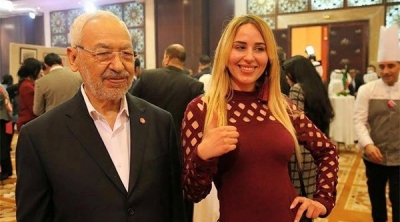 بطلة كليب ''توري نوري'' في صورة مع راشد الغنوشي 