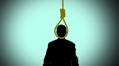 مر على زواجهما 6 ايام : يحاول الانتحار بعد ان وجد زوجته جثة هامدة داخل الحمام