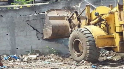 سكرة : هدم رصيف محل تجاري على ملك عائلة رئيس الجمهورية 