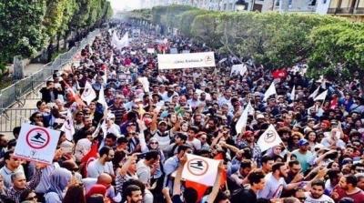 وزير الداخلية : 1200 مشارك في المسيرة المناهضة لقانون المصالحة الاقتصادية 