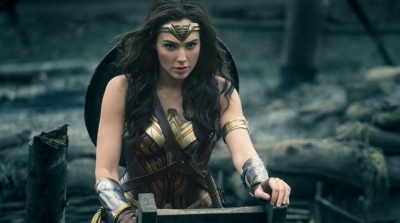 جمعية المحامين الشبان تطالب بإيقاف عرض فيلم Wonder woman وتقاضى بطلته الاسرائيلية