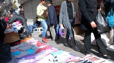 ولاية تونس تمنح المنتصبين فوضويا مهلة الى موفى شهر رمضان لإخلاء شوارع العاصمة 
