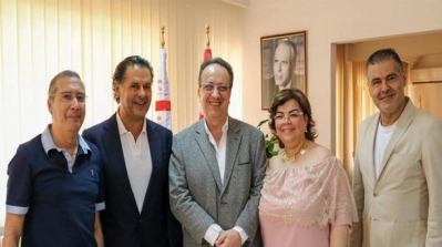 حافظ السبسي يكرم راغب علامة