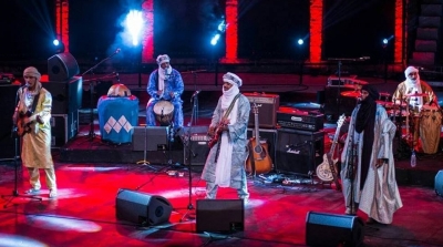 "تيناروين" تضيء مهرجان الحمامات بموسيقي الطوارق