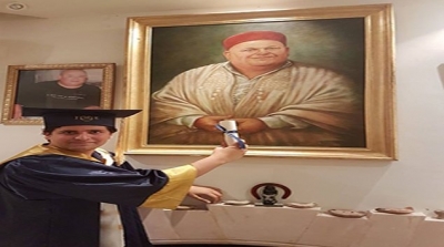 ابن سفيان الشعري يوجه لوالده رسالة مؤثرة بمناسبة تخرجه