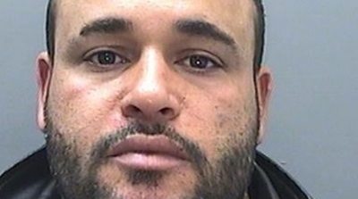 بريطانيا : 3 سنوات سجنا لمهاجر تونسي و منعه من الجلوس في القطار بجانب النساء لمدة 10 سنوات 