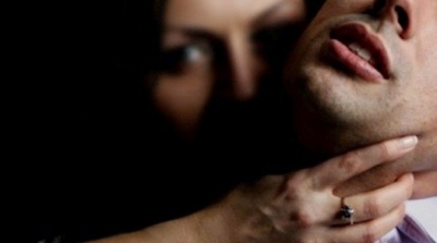 مشارك في ''سرك في بير'' : تعرضت للاغتصاب من قبل المعينة المنزلية عندما كنت في سن 14 عاما