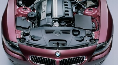 تطاوين : شابة تونسية تبتكر تطبيقة تمكن من التفطن إلى عطب السيارة قبل وقوعه