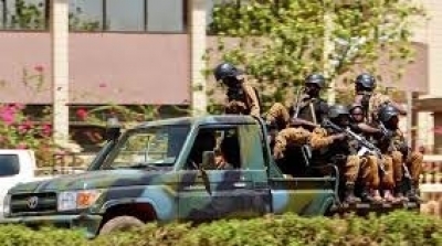 Burkina Faso, 6 morts dans une attaque contre une église catholique dans le Centre-Nord