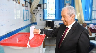 Mohamed Ennaceur accomplit son devoir électoral 