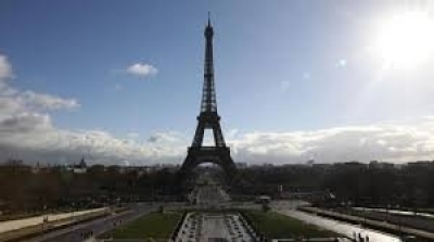 Grève générale du 5 décembre en France: la tour Eiffel fermée ce jeudi