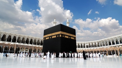 السعودية تعلق أداء مناسك العمرة بسبب فيروس كورونا 