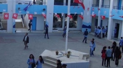 مسؤول نقابي : حالة من الفوضى بالمدارس الإعدادية والمعاهد الثانوية بسبب إضراب القيّمين'