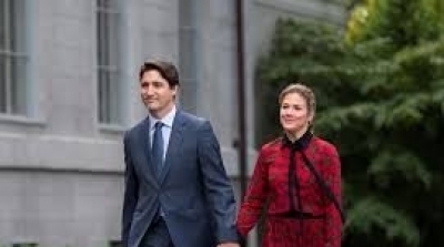 Justin Trudeau confiné, son épouse contaminée par le coronavirus