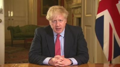 Positif au Covid-19, Boris Johnson hospitalisé pour des examens