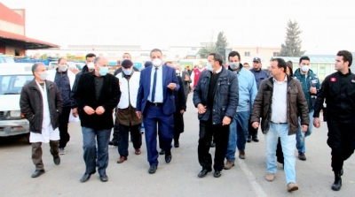Visite des ministres de la Santé et du Commerce au marché de gros de Bir El Kassâa