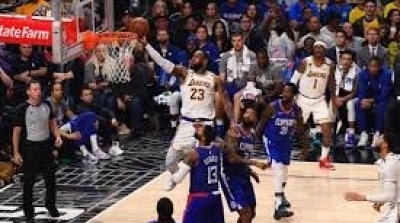 La NBA veut réduire le salaire des joueurs de 50%