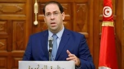 Chahed porte plainte contre des sites et des pages Facebook pour diffamation