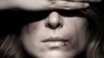 القيروان : يجرد أخته من ملابسها و يعتدي عليها بالعنف الشديد 