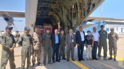 L’UGTT envoie un avion militaire chargé d'aide au Liban (Photos)