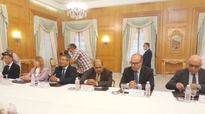 Hichem Mechichi s’entretient avec son équipe gouvernementale