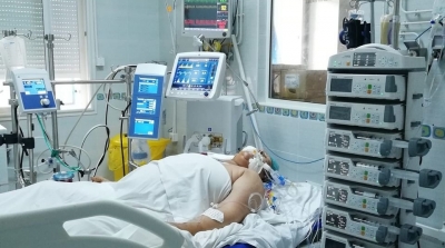 اصابة 3 من كبار أساتذة الطب بفيروس كورونا 
