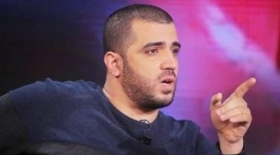بعد قطع رأس استاذ التاريخ..راشد الخياري يبرر للإرهاب