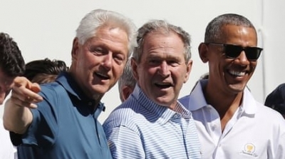 Clinton, Bush et Obama prêts se faire vacciner contre le Covid-19 devant les caméras