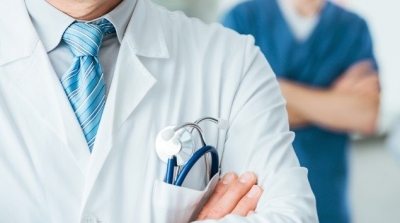 الأطباء وأطباء الأسنان والصيادلة الاستشفائيين الجامعيين في إضراب