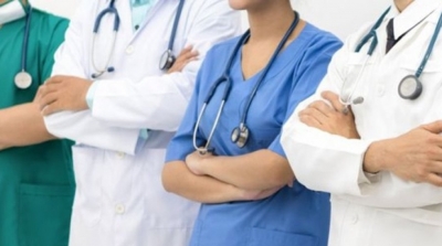 بعض أعوان الصحة يتحصلون على منح وهم خارج البلاد منذ سنوات‎