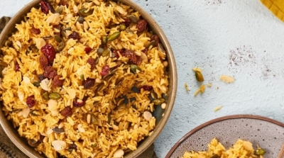 دبارة اليوم : روز بالفاكية و سلاطة خس بالدجاح المشوي مع نجارة بنزرتية