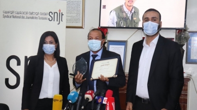 النقابة الوطنية للصحفيين تكرم شكري النفطي