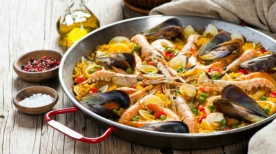 دبارة اليوم : بايلا و سلاطة خضرا بالجلجلان مع تارت ليمون 