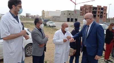 وزير الصحة يدعو إلى المعايدة عن بعد