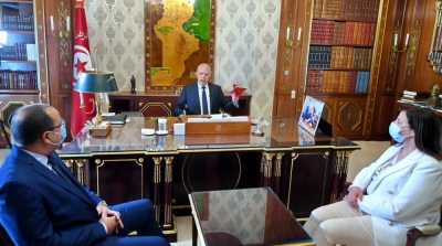 قيس سعيد يبلغ المشيشي مدى إستياءه العميق من ما يحصل هذه الأيام في تونس 