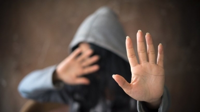 سوسة : عزل أستاذ وإيقاف 3 موظفين بتهمة التحرش 