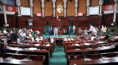 البرلمان يمنع النقل المباشر لاجتماعاته عبر الهاتف