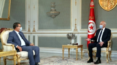 قيس سعيد يؤكد أنه خارج الحسابات السياسية المفتعلة وثابت على المبادئ التي انطلق منها