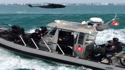  جيش البحر ينقذ 8 مهاجرين غير نظاميين بسواحل جربة