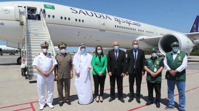 وصول شحنة من المساعدات الطبية السعودية الى تونس (فيديو)