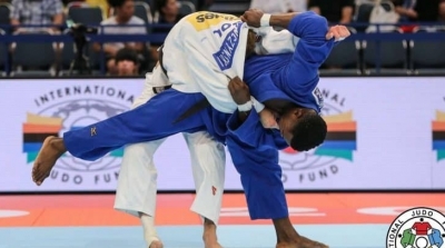 مصارع جزائري ينسحب من أولمبياد طوكيو رفضا لمواجهة إسرائيلي