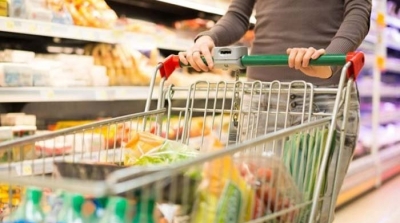 التخفيض أسعار المواد الغذائية و مواد التنظيف بنسبة 5 و 15% في المساحات التجارية