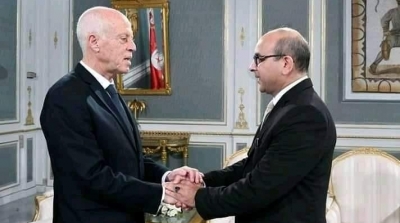 عبد اللطيف العلوي لقيس سعيد : أعد إلي كتبي التي أهديتك إياها 