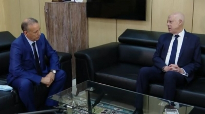 قيس سعيد يحذر : من يسعى إلى التسلل لوزارة الداخلية سيبقى في التسلل (فيديو)