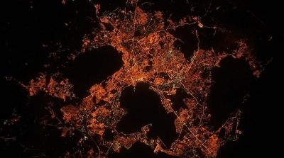 رائد فضاء ينشر صورة لتونس من الفضاء ويتساءل عن سر اللون البرتقالي (صورة)