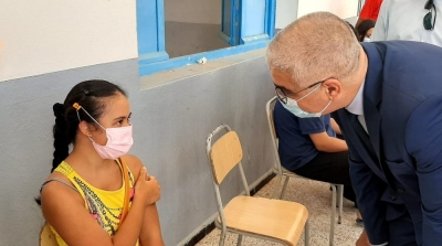 تونس : تطعيم قرابة ال400 ألف شخص الى حدود الساعة الثانية بعد الظهر