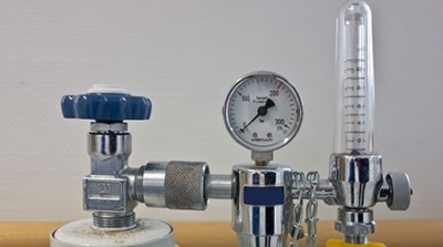 السعودية ترسل 2000 أسطوانة أكسجين الى تونس