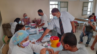 تونس : عدد الملقحين بلغ ال270 ألف شخص إلى حدود الساعة الواحدة 